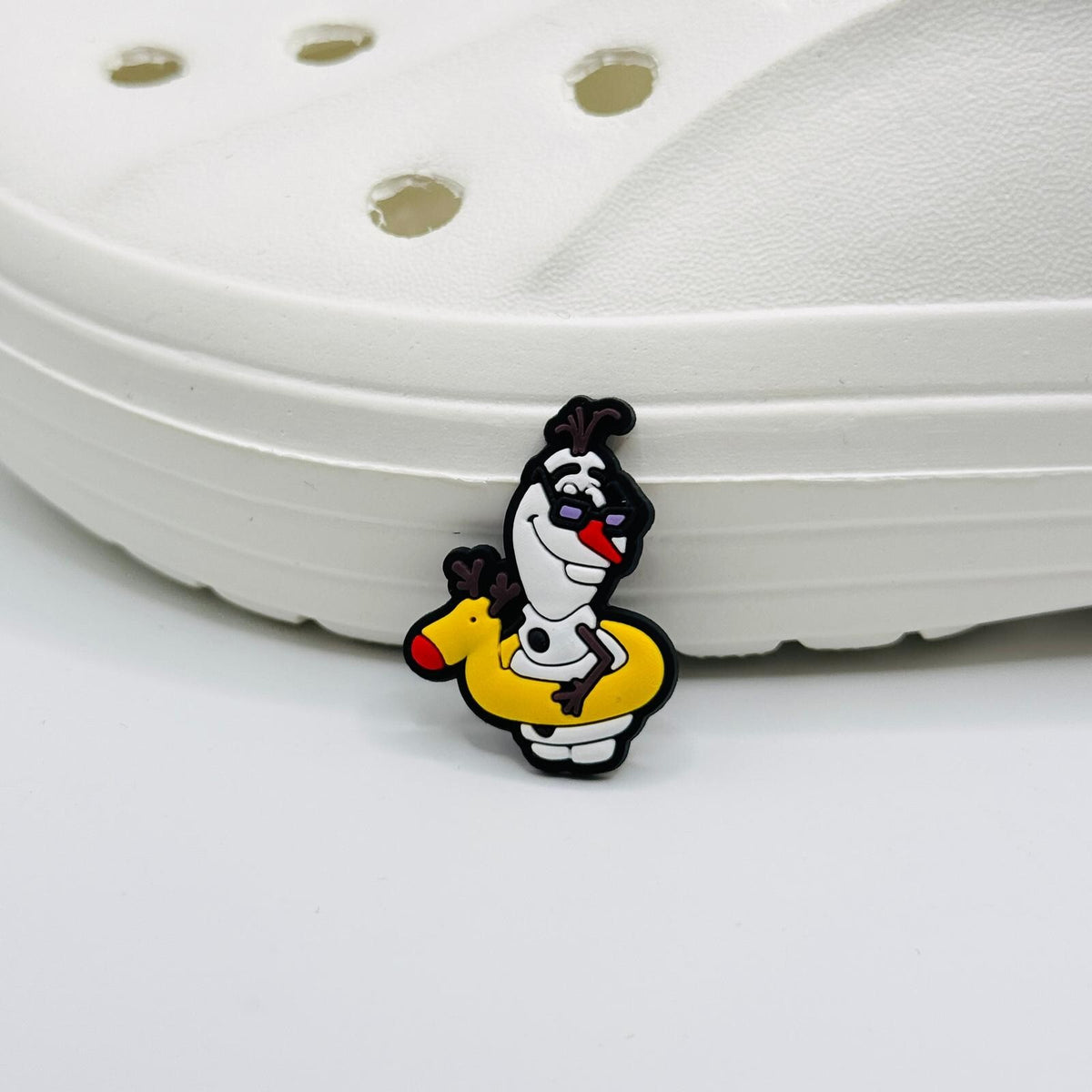 Frozen shoe charms, set of 12, for Crocs-style clogs
