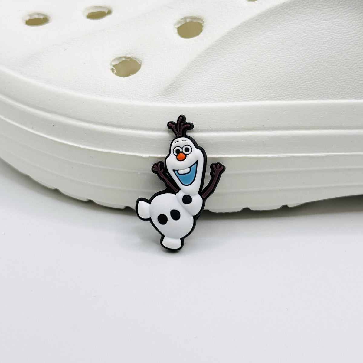 Frozen shoe charms, set of 12, for Crocs-style clogs