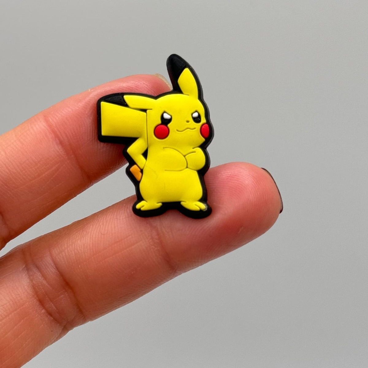 Pokémon pikachu and poké balls shoe charms, set of 8 – photo 8